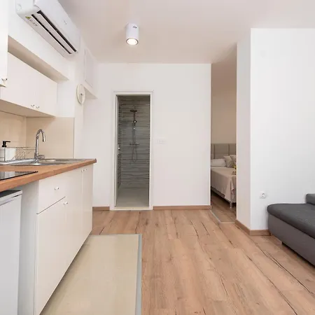 Lota Apartment Bibinje Exterior photo