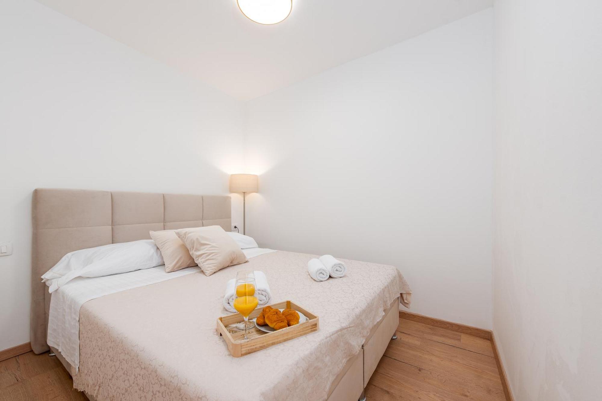 Apartment Lota *